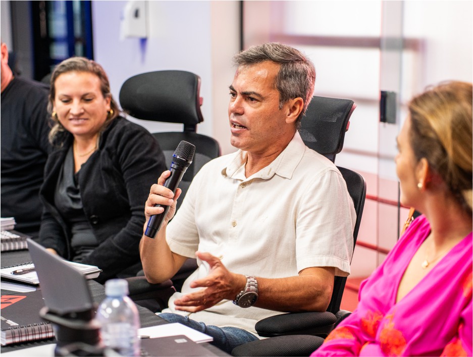 Empresários em mentoria presencial do Programa Legado Empresarial
